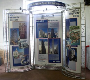 Eye Catching Curved Wall Trade Show Display Rental